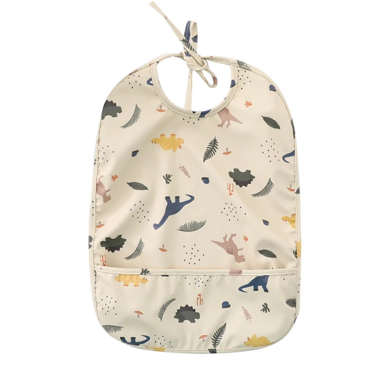 Babador Impermeável Infantil com Bolso Coletor Ajustável Estampas Variadas Unissex