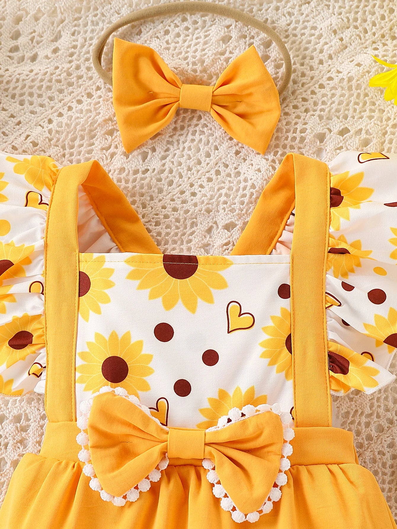 Macacão Bebê Menina Floral com Laço + Acessório de Cabelo | Conjunto Verão Delicado