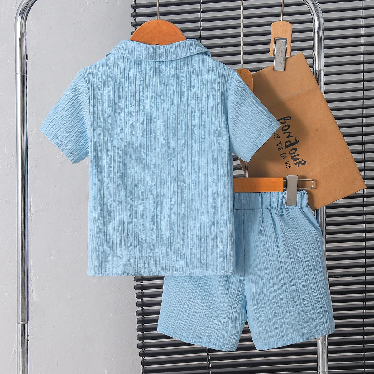Conjunto Infantil Masculino Verão – Camisa Azul Botões + Shorts Soltos (7 a 13 anos – Importado)